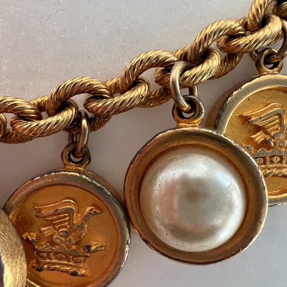 Vintage MISH New York 1980’s Gold Plated Multi Charm Pearl Chain Collar Necklace - Picture 12 of 16